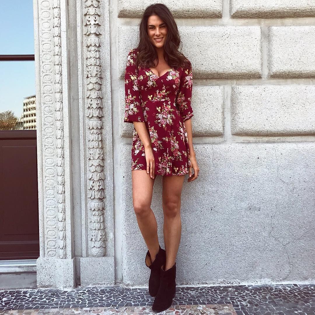 12 Foto Stylish Francesca Novello, Pasangan Baru Valentino Rossi