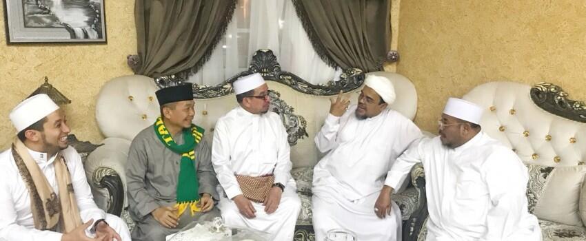 Bertemu Rizieq Shihab, Ini yang Dibahas Elite PKS di Mekkah