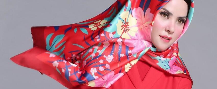 10 Bisnis Hijab Artis Indonesia, Referensi Busana Kece Saat Lebaran