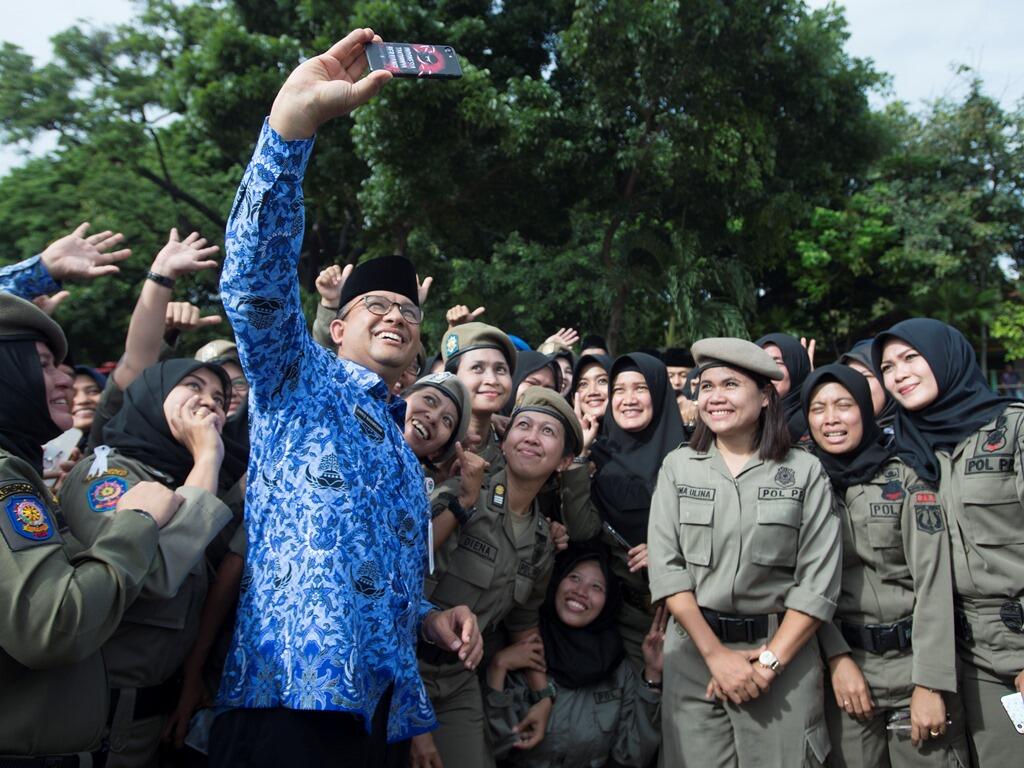 Anies Kerahkan 300 Satpol PP Segel Bangunan di Pulau Reklamasi