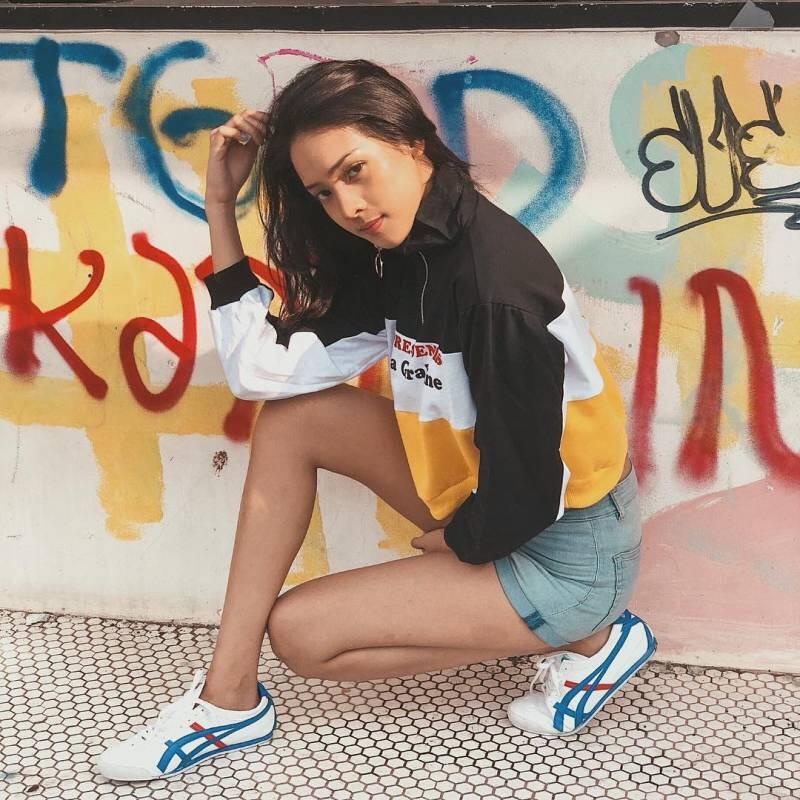 Diajak Jalan Habis Jogging? Outfit Sporty Ala Anya Geraldine Ini Juga Layak Ditiru