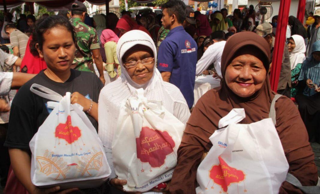 Pertamina Berikan 3.500 Paket Sembako Murah