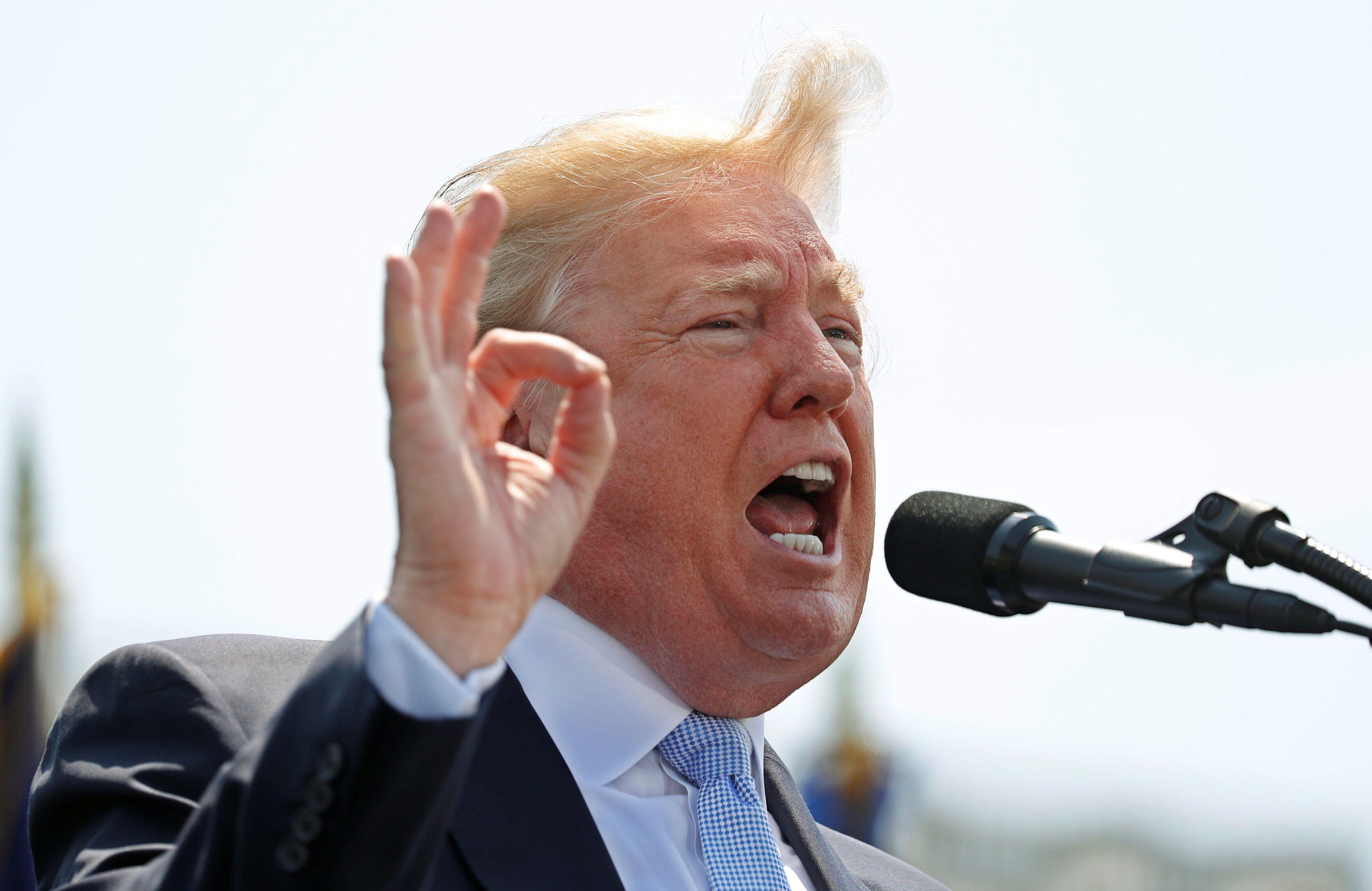 Trump Bebaskan Napi Narkoba Atas Permintaan Kim Kardashian