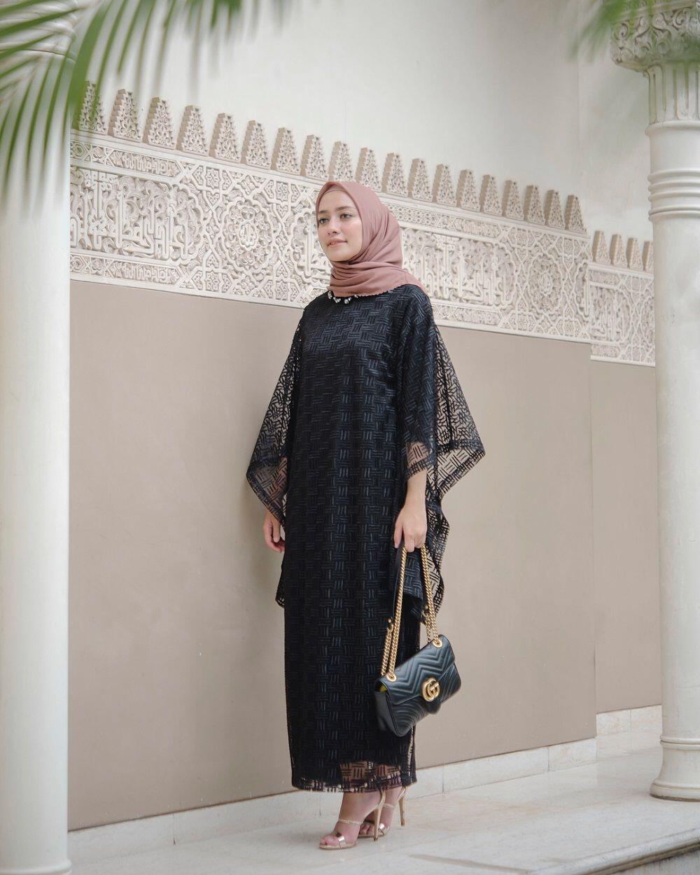 Tampil Manis dengan Kaftan ala Influencer di Hari Lebaran Nanti