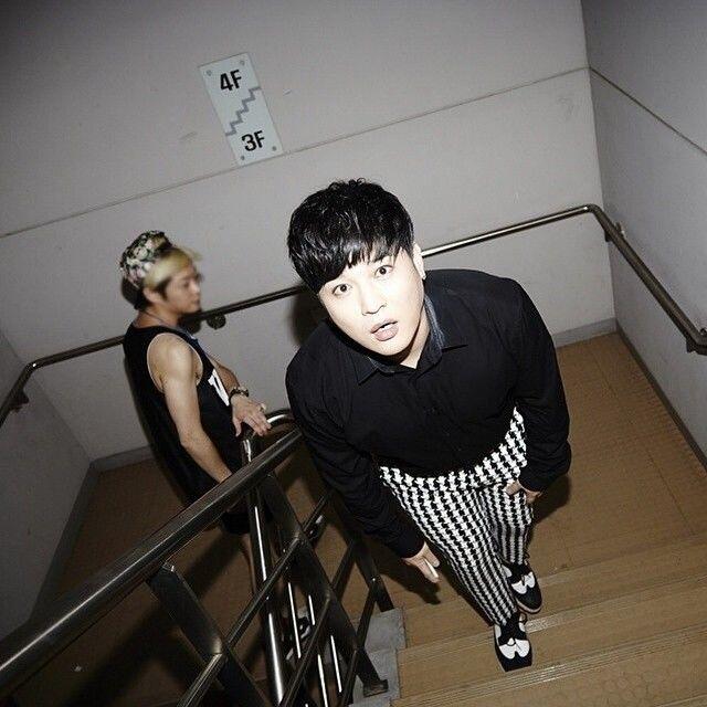 Punya Tubuh Berisi? 10 Style Buat Traveling ala Shindong Bisa Ditiru