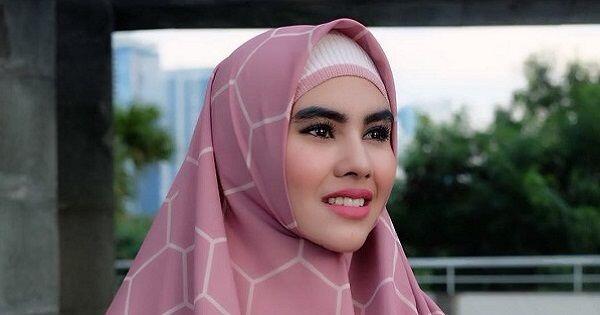 5 Artis Ini Akan Rayain Lebaran di Luar Negeri, Ada yang ke Tanah Suci
