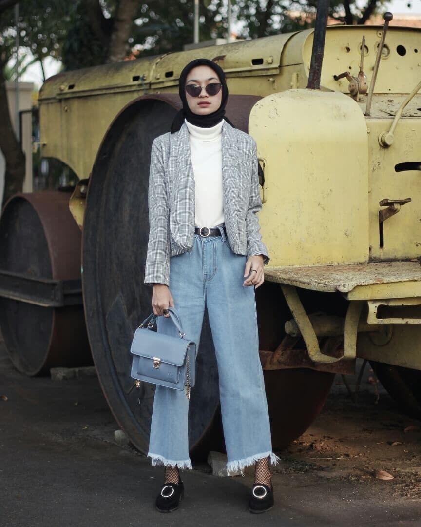 10 Ide Mix n Match dengan Outer Bagi Hijabers, Solusi Tampil Elegan Nih