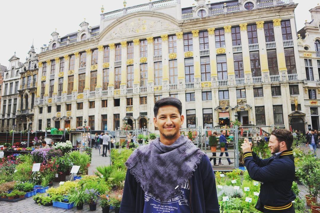 10 Gaya Simpel Randi Bachtiar, Pria Penakluk Hati Tasya Kamila