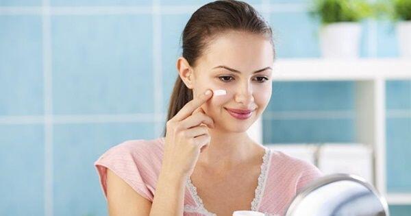 Simpel, Ini 7 Trik Makeup untuk Kulit Eksotis Biar Tampak Fresh & Gak Cakey