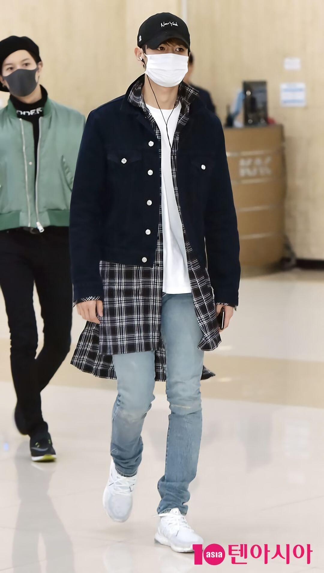 10 Gaya Outfit Minho Shinee, dari Kasual Hingga Formal