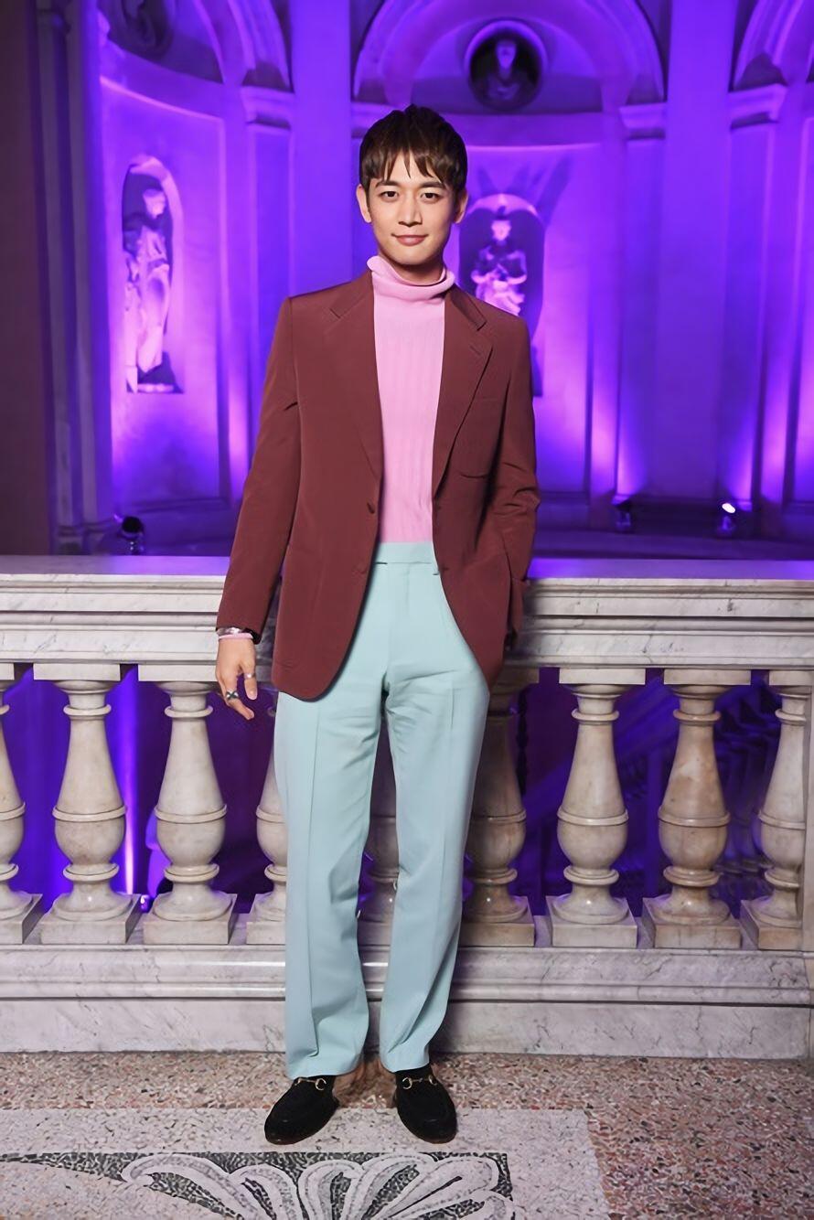 10 Gaya Outfit Minho Shinee, dari Kasual Hingga Formal