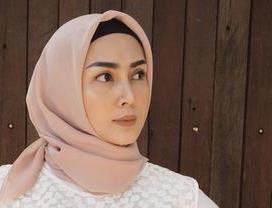 Fenita Arie Kaget Tagihan Listriknya Capai Rp 18 Juta
