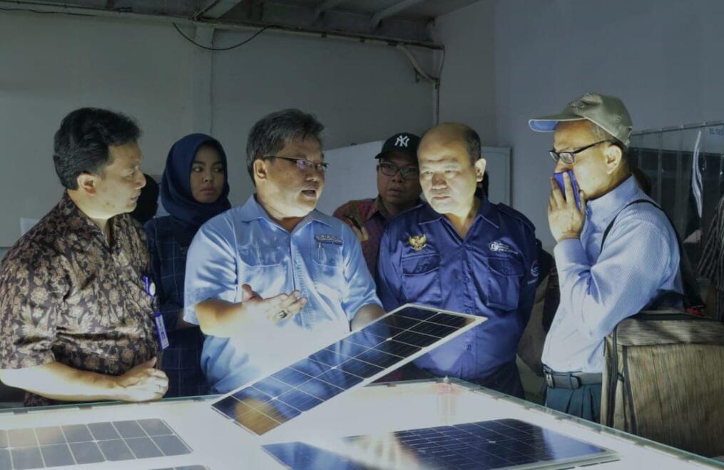Lampu Tenaga Matahari Solusi Penerangan Daerah Terpencil
