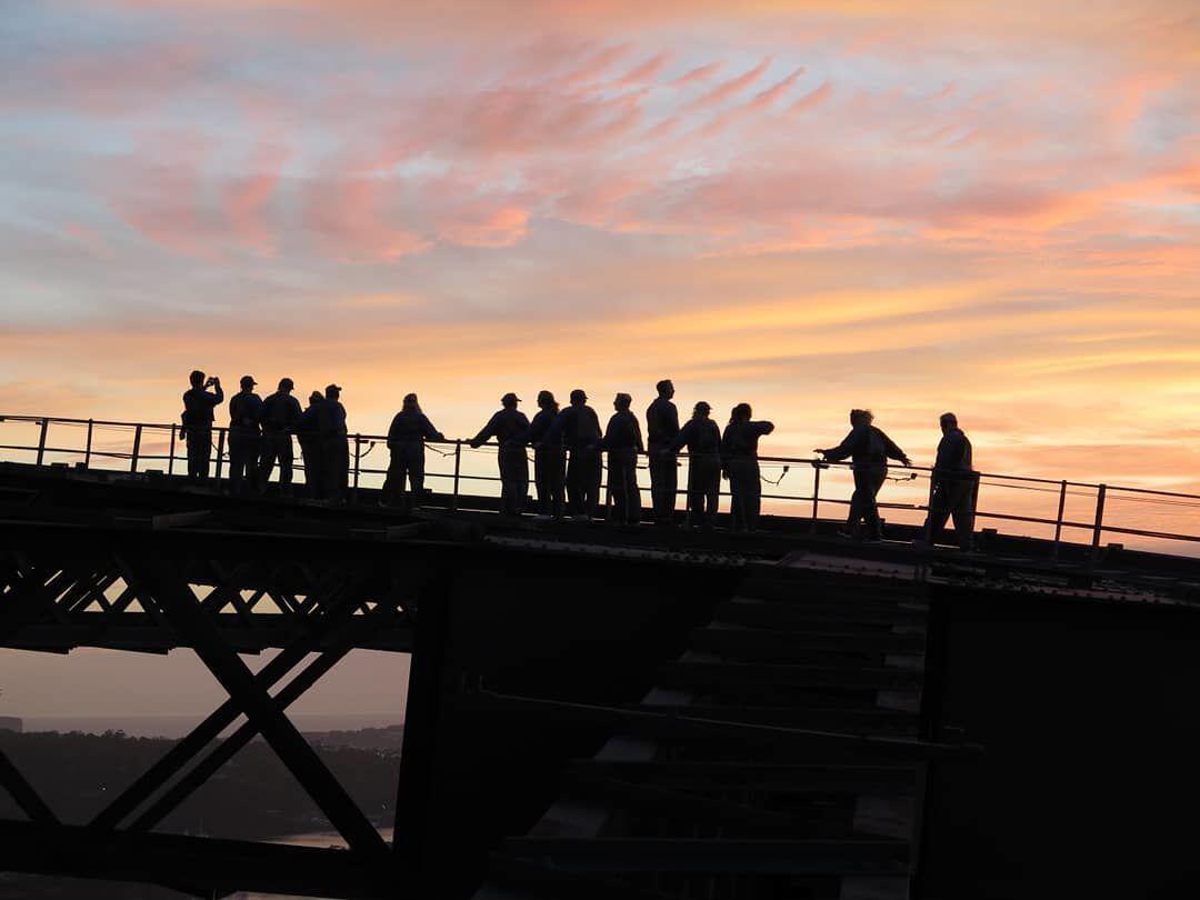 Merasakan Sensasi Menuju Puncak Sydney Harbour Bridge, Keren Banget!