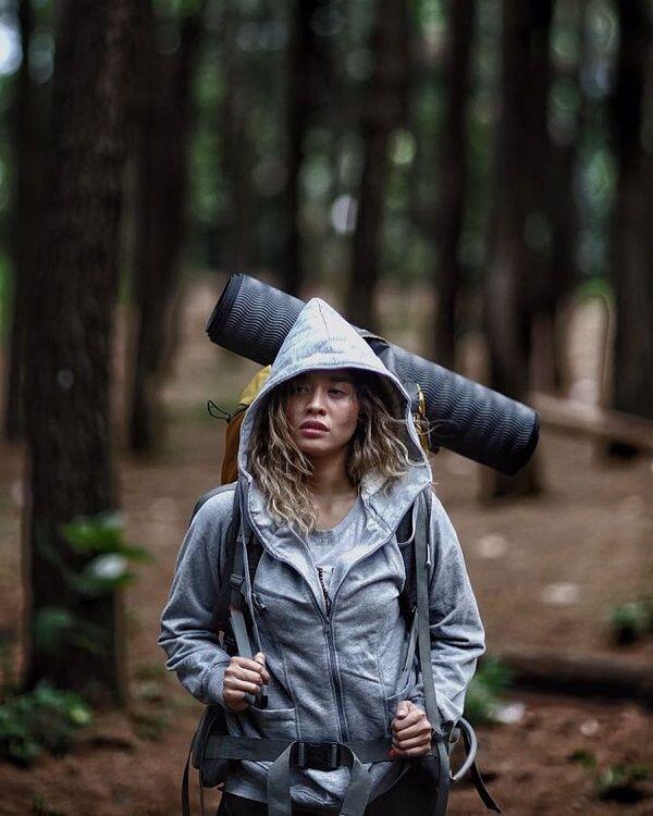 Tomboy sampai Elegan, 10 Style Sahira Anjani Buatmu yang Ingin Gaya
