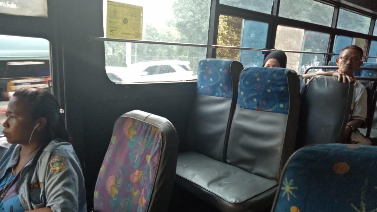 Jadi Sopir Bus Perempuan, Begini Kisah Unik Yuliana