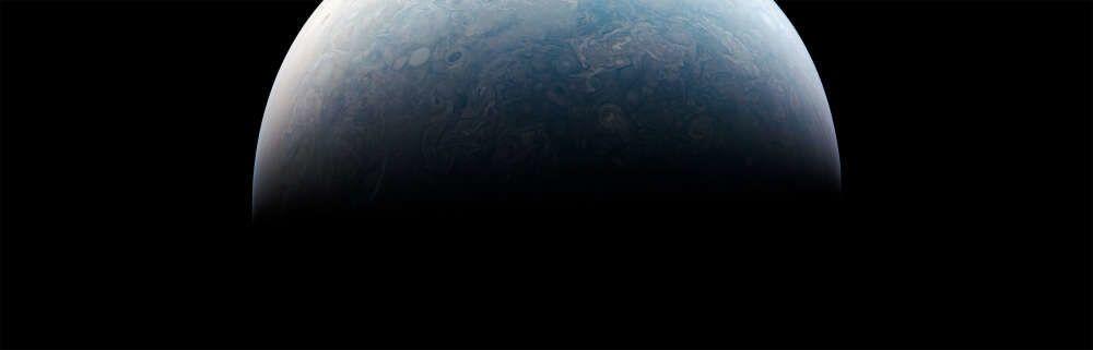 14 Foto Menakjubkan Jupiter dari Kapal Luar Angkasa Juno Milik NASA