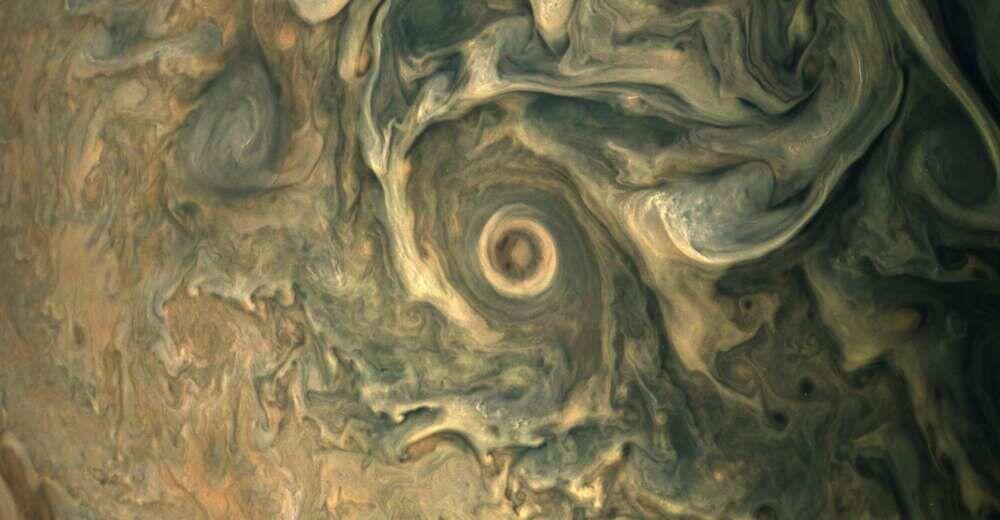 14 Foto Menakjubkan Jupiter dari Kapal Luar Angkasa Juno Milik NASA