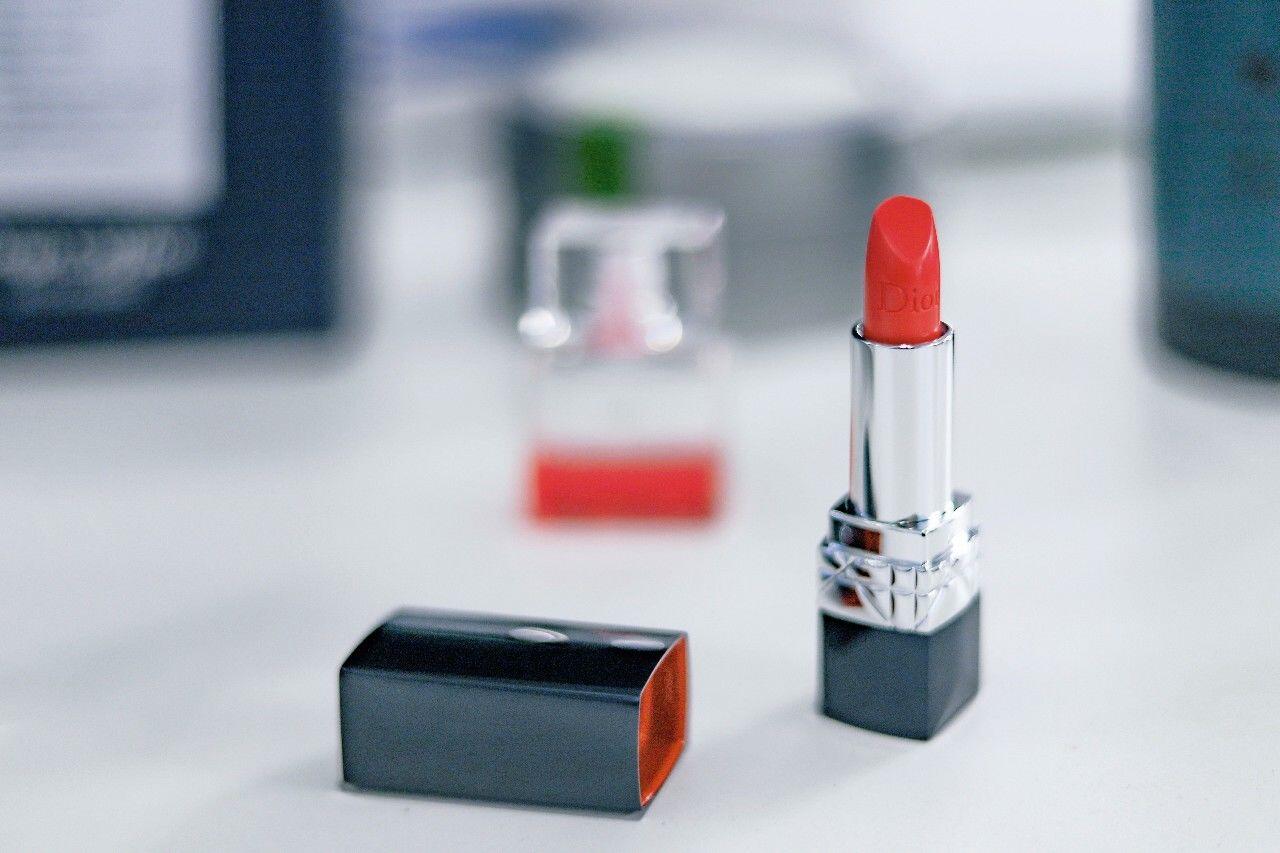 Meski Kepepet, Jangan Pernah Berbagi 6 Produk Makeup Ini dengan Temanmu