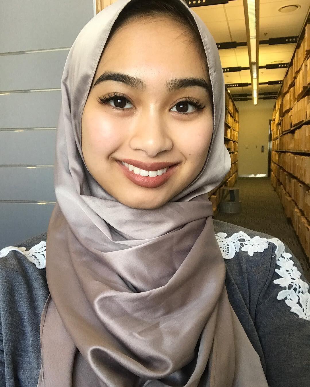 10 Pesona Nurul, Finalis Berhijab Pertama Miss Universe Selandia Baru