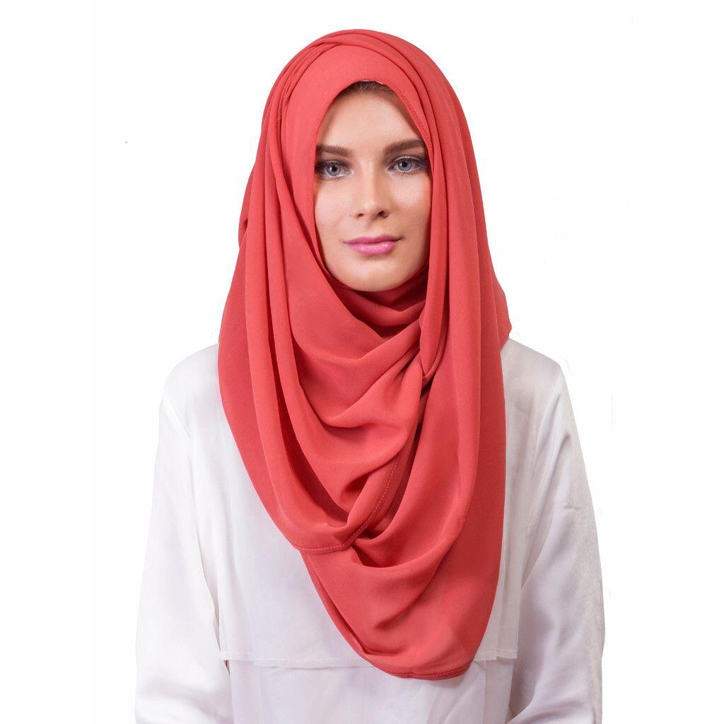 Beda Bahan, Ketahui Waktu yang Tepat Memakai 8 Hijab Ini
