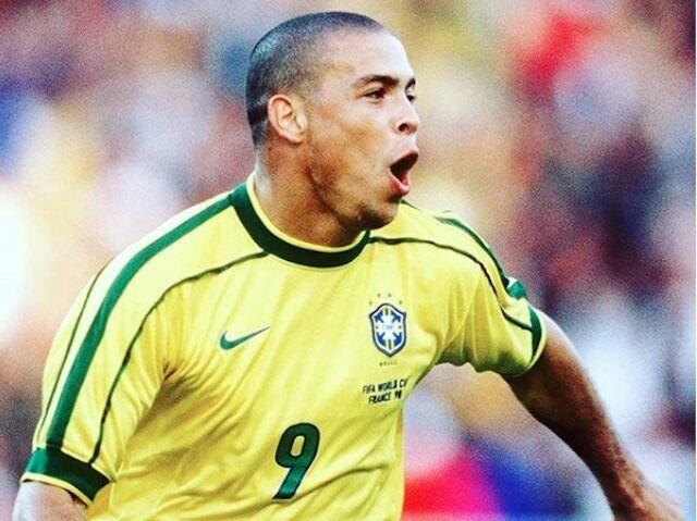 Dari Gol Bunuh Diri Escobar hingga Tandukan Zidane