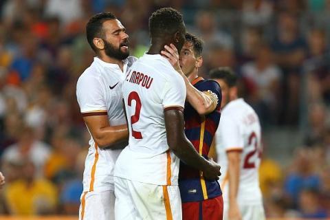 Banyak Yang Tak Percaya??padahal Ini 5 Kelakuan Lionel Messi Di Lapangan!!