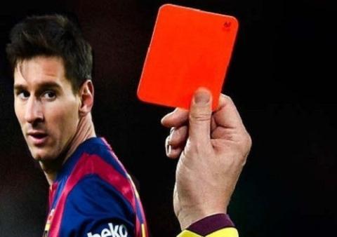 Banyak Yang Tak Percaya??padahal Ini 5 Kelakuan Lionel Messi Di Lapangan!!