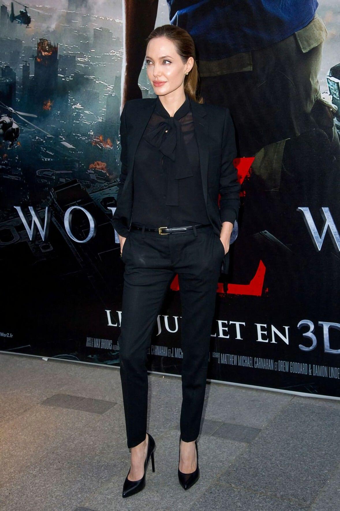 9 Outfit Formal ala Angelina Jolie, Bisa Jadi Referensi Gaya Kantor