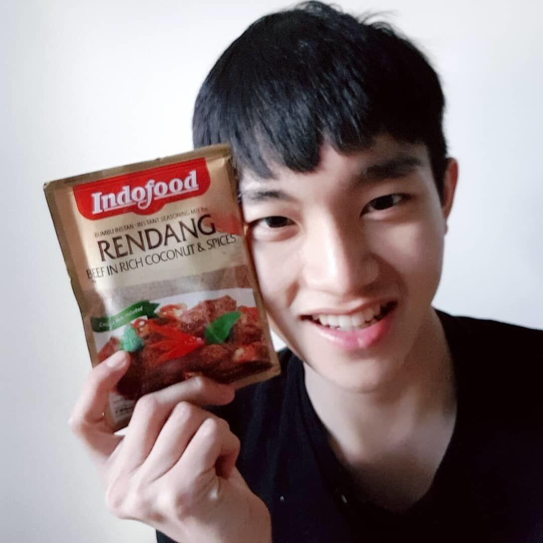 Viral Oppa Unyu Parodi Iklan Ramayana, Ini 10 Potret Manis Vincent HM
