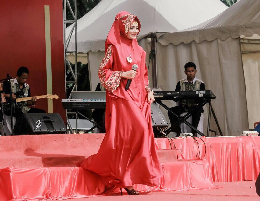 10 Potret Puja Syarma, Gadis Aceh yang Shalawatannya Bikin Hati Adem