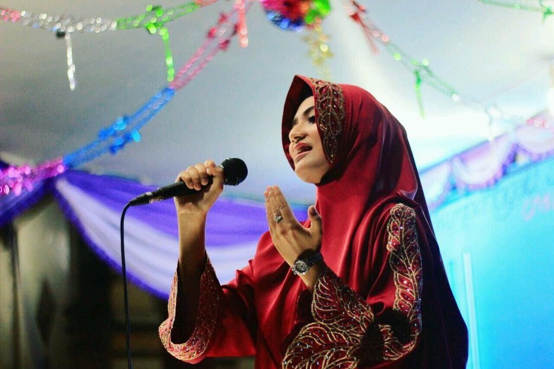 10 Potret Puja Syarma, Gadis Aceh yang Shalawatannya Bikin Hati Adem