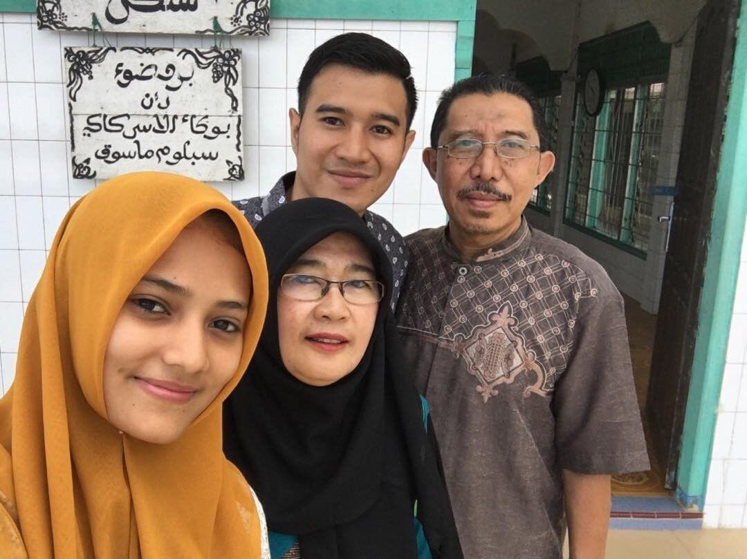 10 Potret Puja Syarma, Gadis Aceh yang Shalawatannya Bikin Hati Adem
