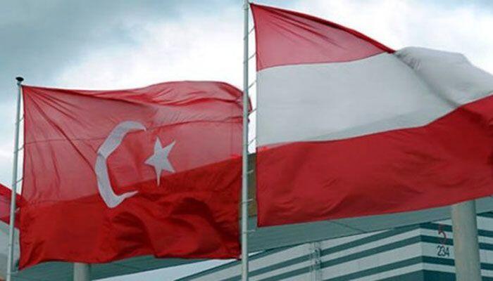Tujuh Masjid ditutup dan Deportasi 12 Imam di Austria