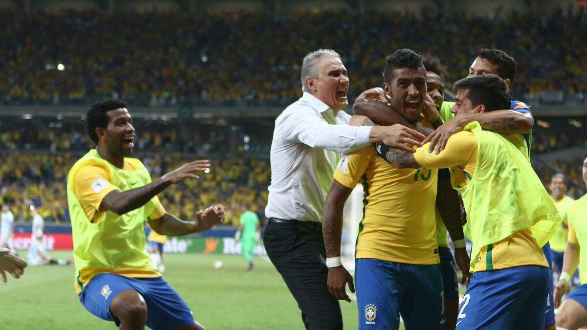 Takut Diintai, Tempat Latihan Timnas Brasil Dipasang Layar Pembatas
