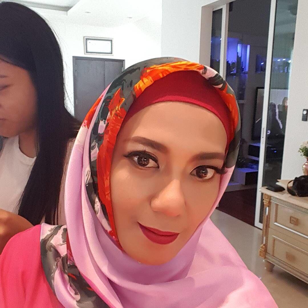 Ingat Pedangdut Lawas Merry Andani? Tetap Menawan di Usia 48 Tahun