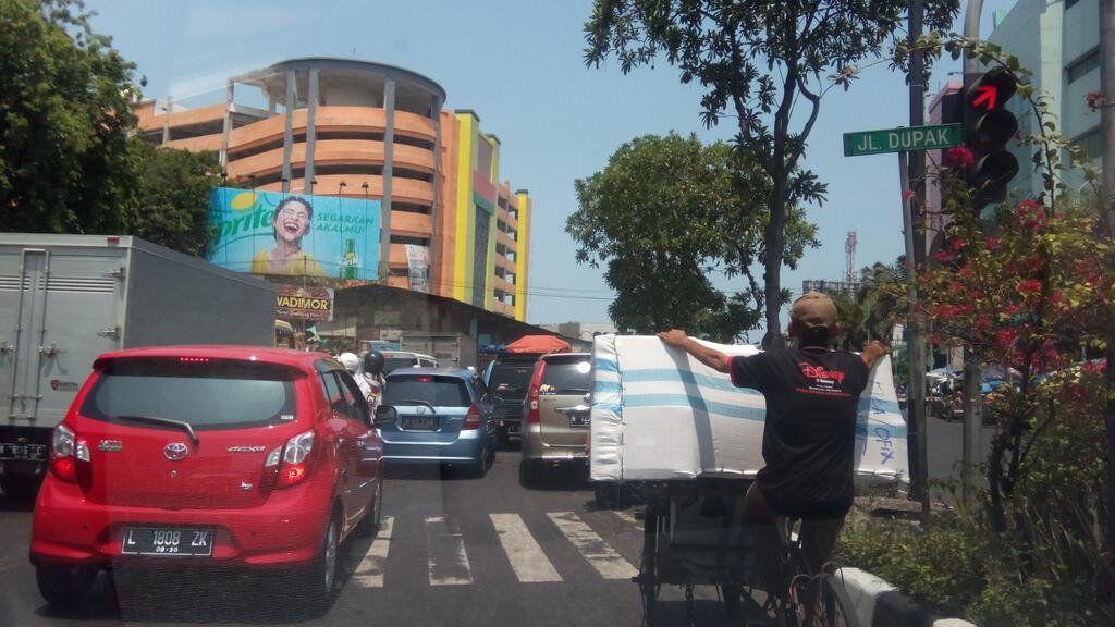 Mau Mudik ke Kota Pahlawan? Perhatikan Titik Macet di 5 Jalan ini!
