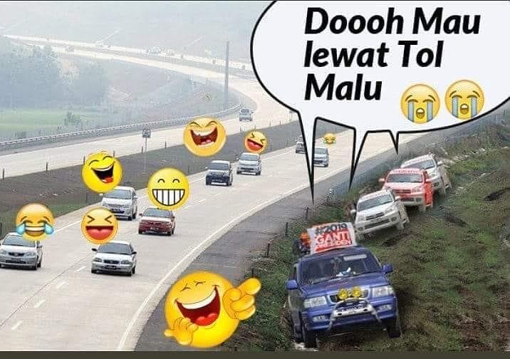 Ramai Spanduk 'Jalan Tol Pak Jokowi', Gerindra: Menyesatkan!