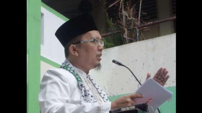 Sebut Jokowi Antek PKI, Alfian Tanjung Dieksekusi ke Lapas Porong