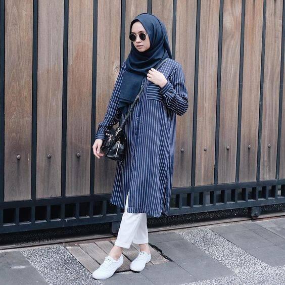 Tonjolkan Kesan Sederhana Tapi Bersahaja dengan Tunik. Kece Buat Sahur On The Road!