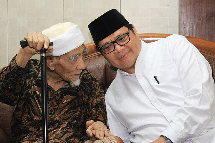 Menperin Airlangga Dorong Pembentukan Koperasi di Pondok Pesantren