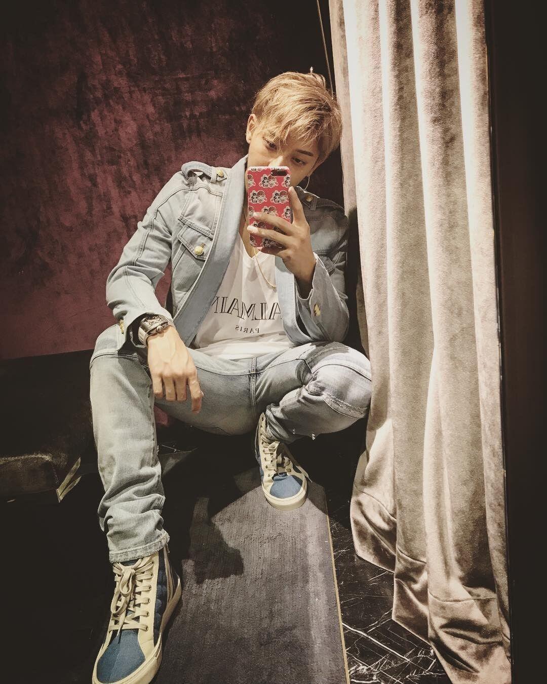 9 Padu Padan ala Tao Eks Member EXO, Kece Parah!
