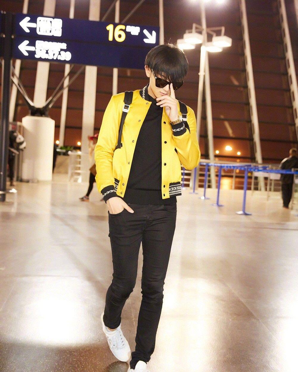 9 Padu Padan ala Tao Eks Member EXO, Kece Parah!