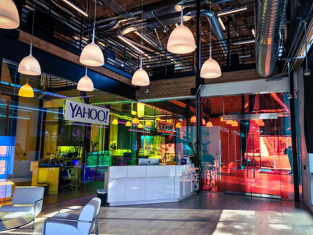12 Foto Penampakan Kantor Kekinian Yahoo, Futuristic Banget!