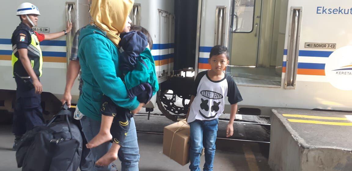 H-4 Lebaran, PT KAI Daop 8 Berangkatkan 199.503 Penumpang
