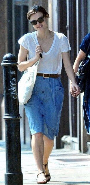 10 Gaya Boyish dan Feminin ala Aktris Inggris Keira Knightley