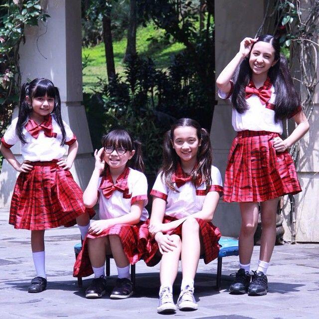 10 Potret Imut Masa Kecil Megan Domani yang Bikin Gemas Maksimal
