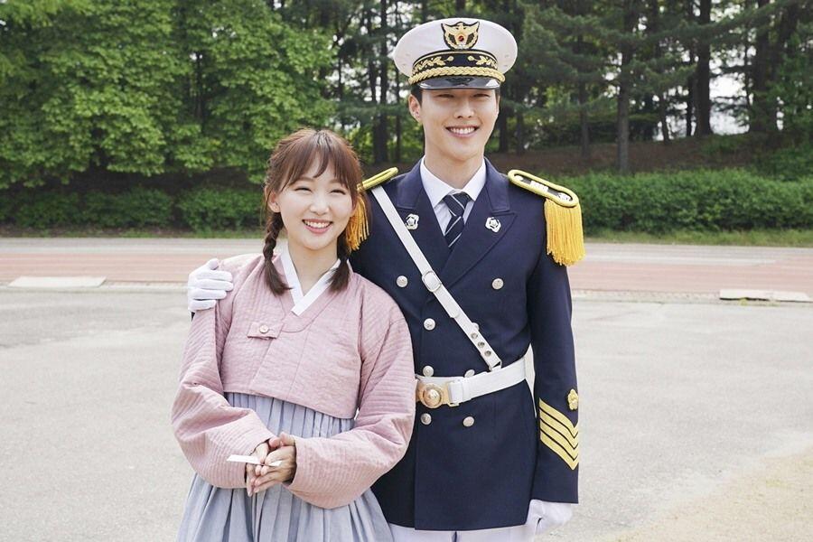 10 Pesona Jang Ki Yong, Si Detektif Cool di KDrama 'Come and Hug Me'