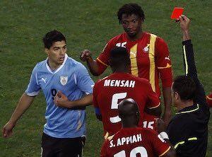Kisah Luis Suarez yang Pernah Memakai 'Tangan Tuhan' di Piala Dunia