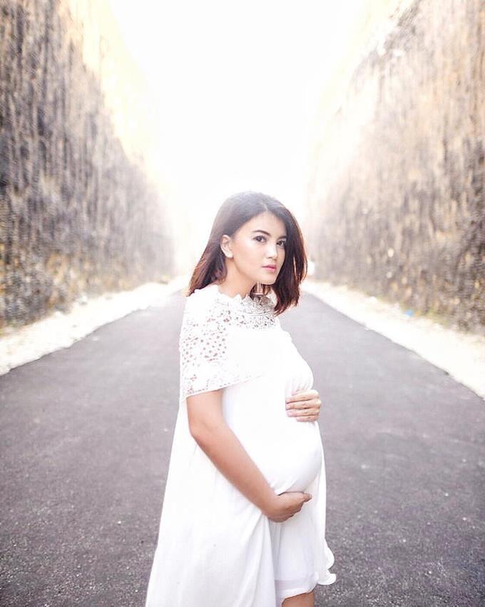Hamil Anak Kedua, 10 Penampilan Tania Putri 'Helen' Makin Flawless